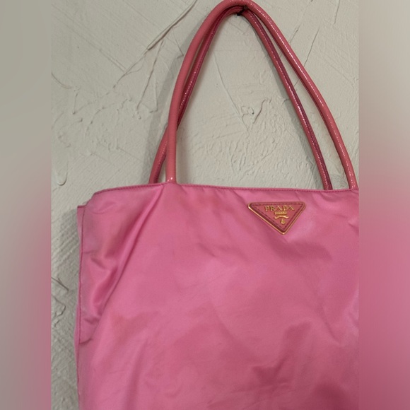 Prada vintage nylon pink shoulder bag authentic - Picture 3 of 10